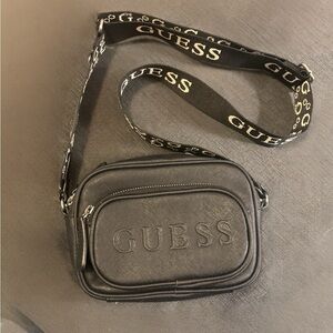 2/$30- Guess Crossbody Bag